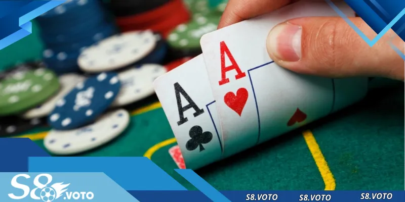Hướng dẫn cách chơi poker cơ bản chi tiết nhất